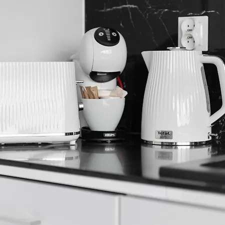 アパート W Hanza Tower