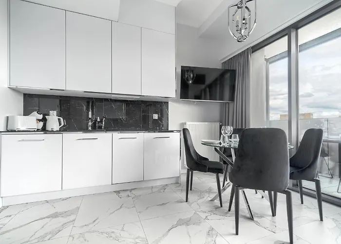 W Hanza Tower シュチェチン