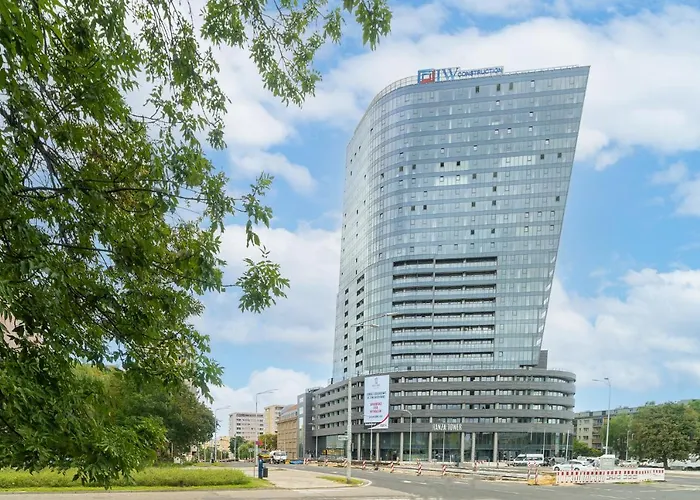 Апартаменты W Hanza Tower *
